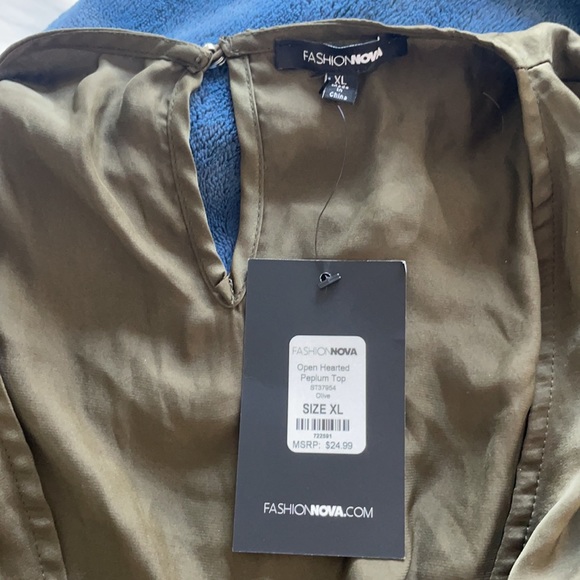 Open Hearted Peplum top - Picture 4 of 4